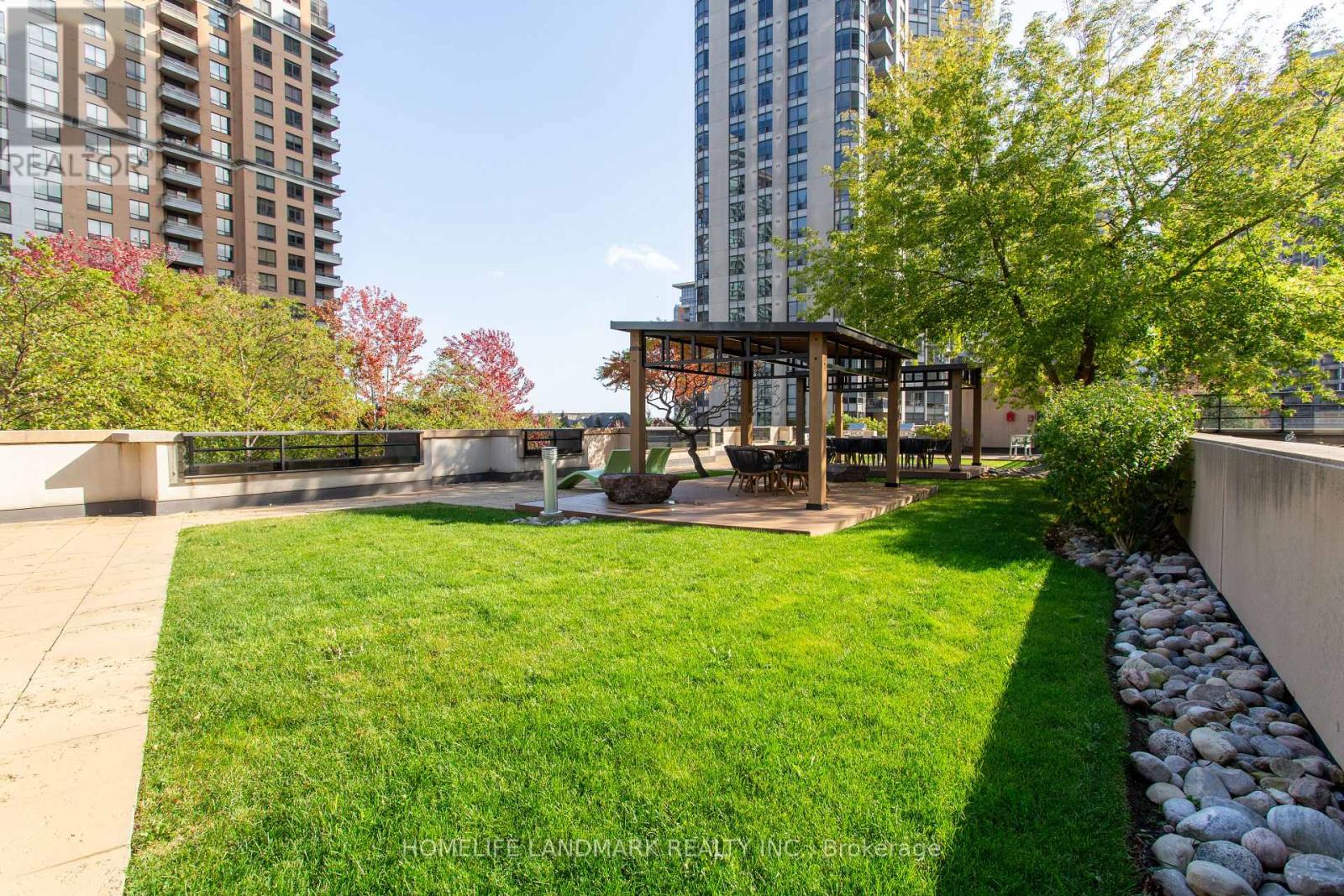 500 Doris Avenue, Toronto, ON photo 14