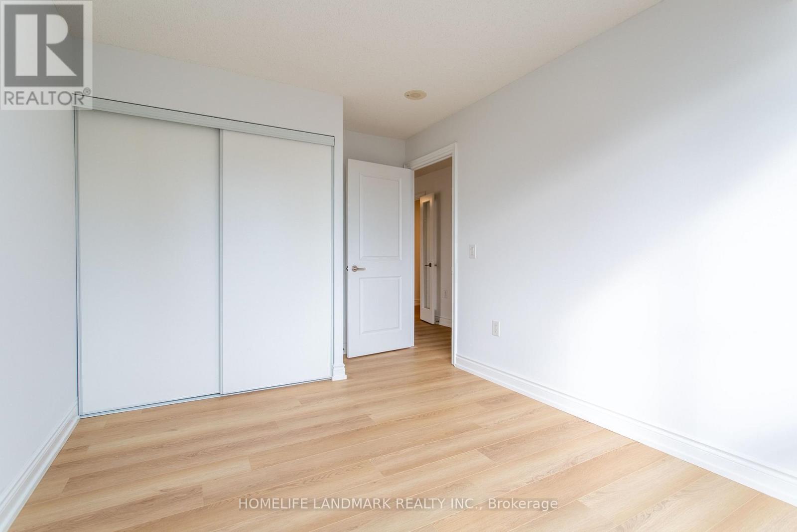 500 Doris Avenue, Toronto, ON photo 42