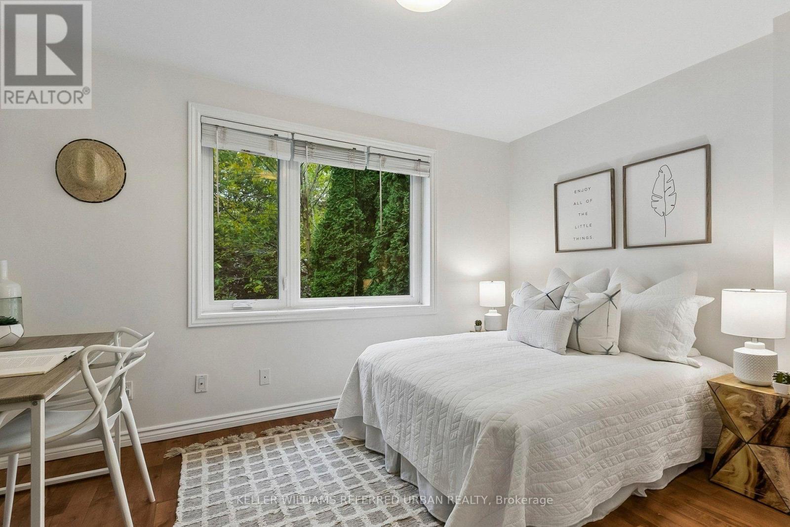 156 RHODES AVENUE - 13