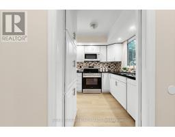 Kitchen - 621 Byron Street S, Whitby, ON L1N4R6 Photo 13