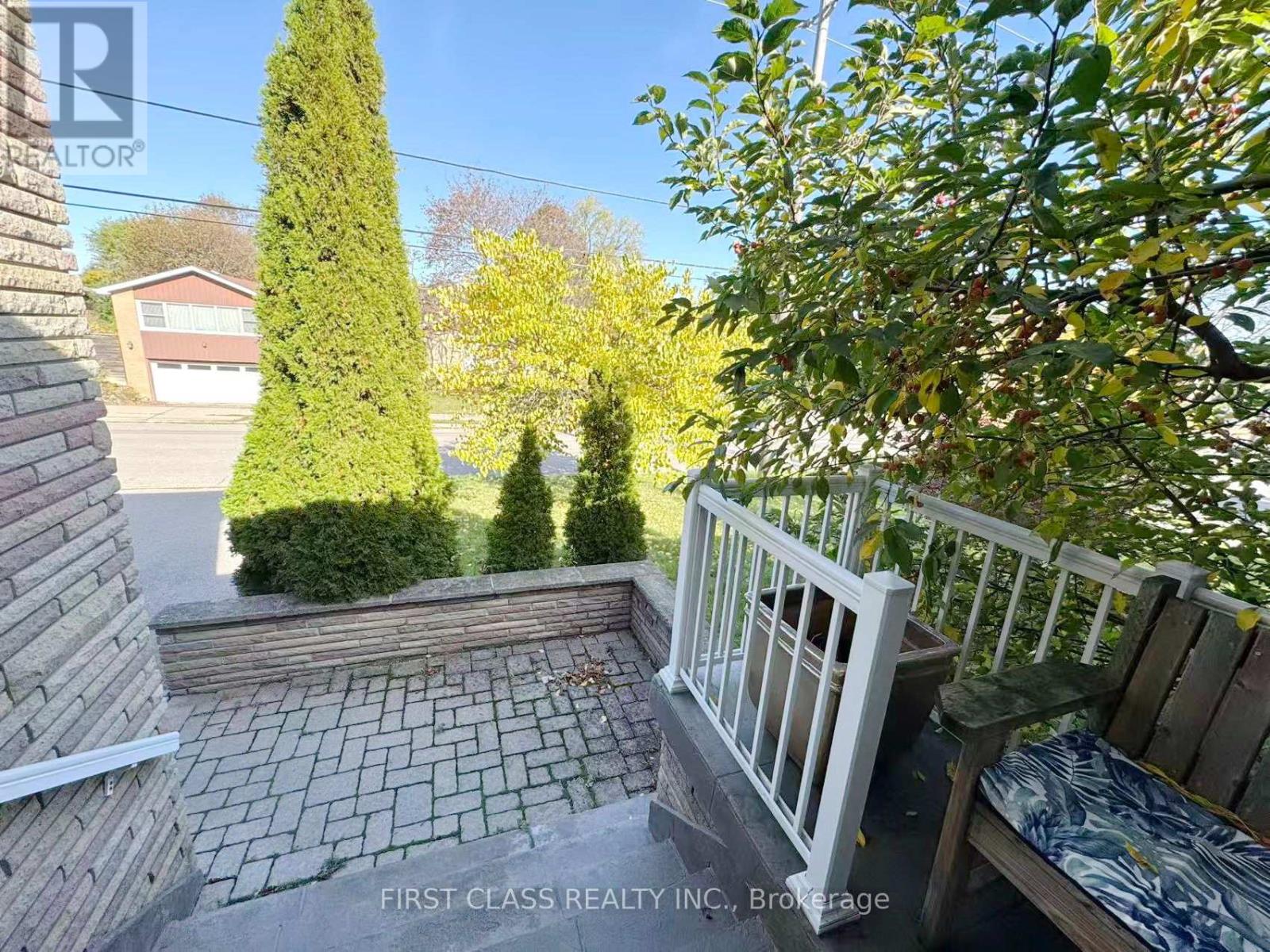 202 GODDARD STREET, Toronto (Bathurst Manor) — photo 2