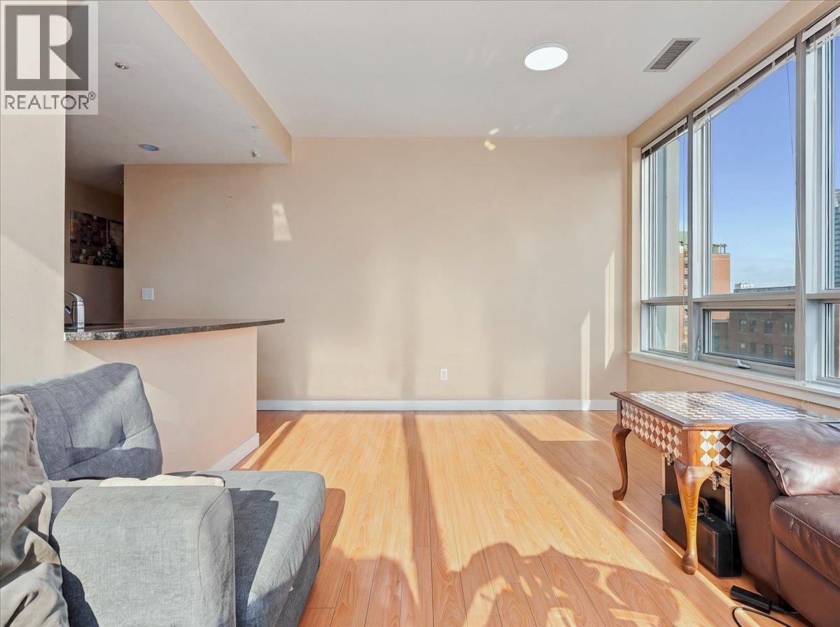 Photo of 1513 989 NELSON STREET 6