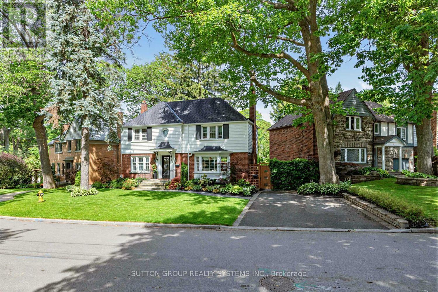4 BRULE CRESCENT, Toronto (High Park-Swansea) — photo 2