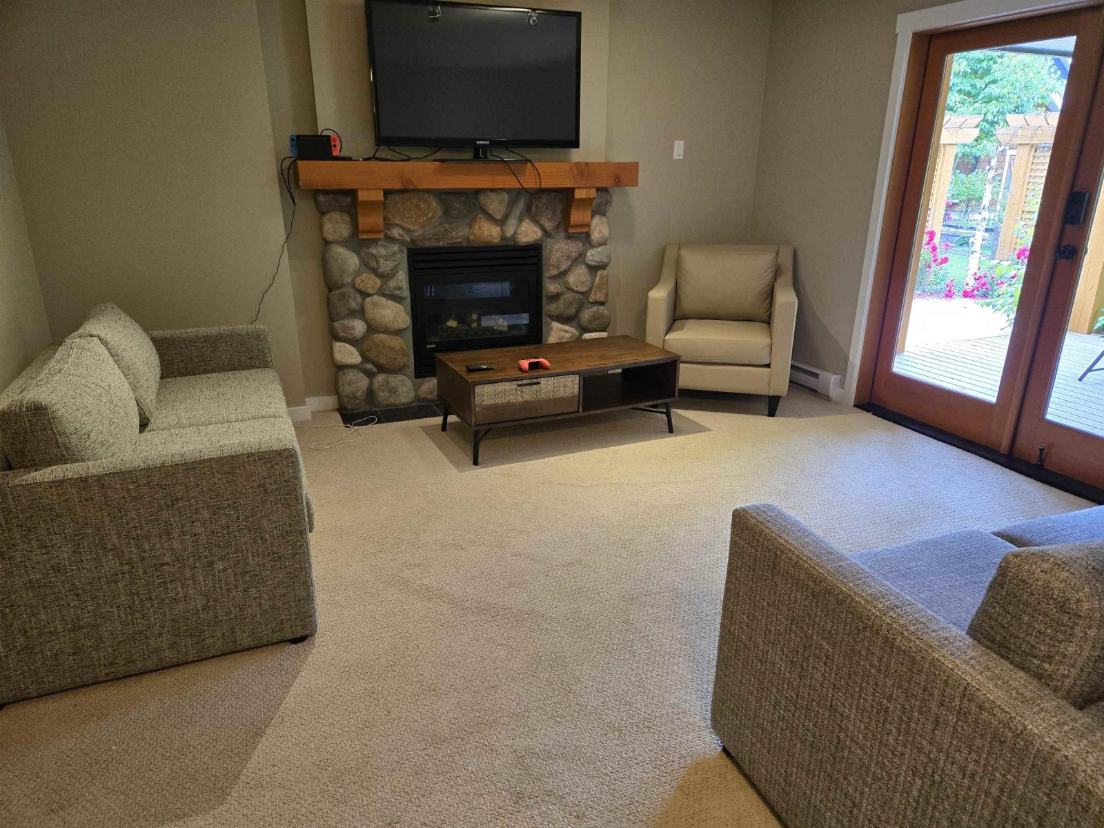 Photo of 1856 HUCKLEBERRY BEND, Cultus Lake South 22