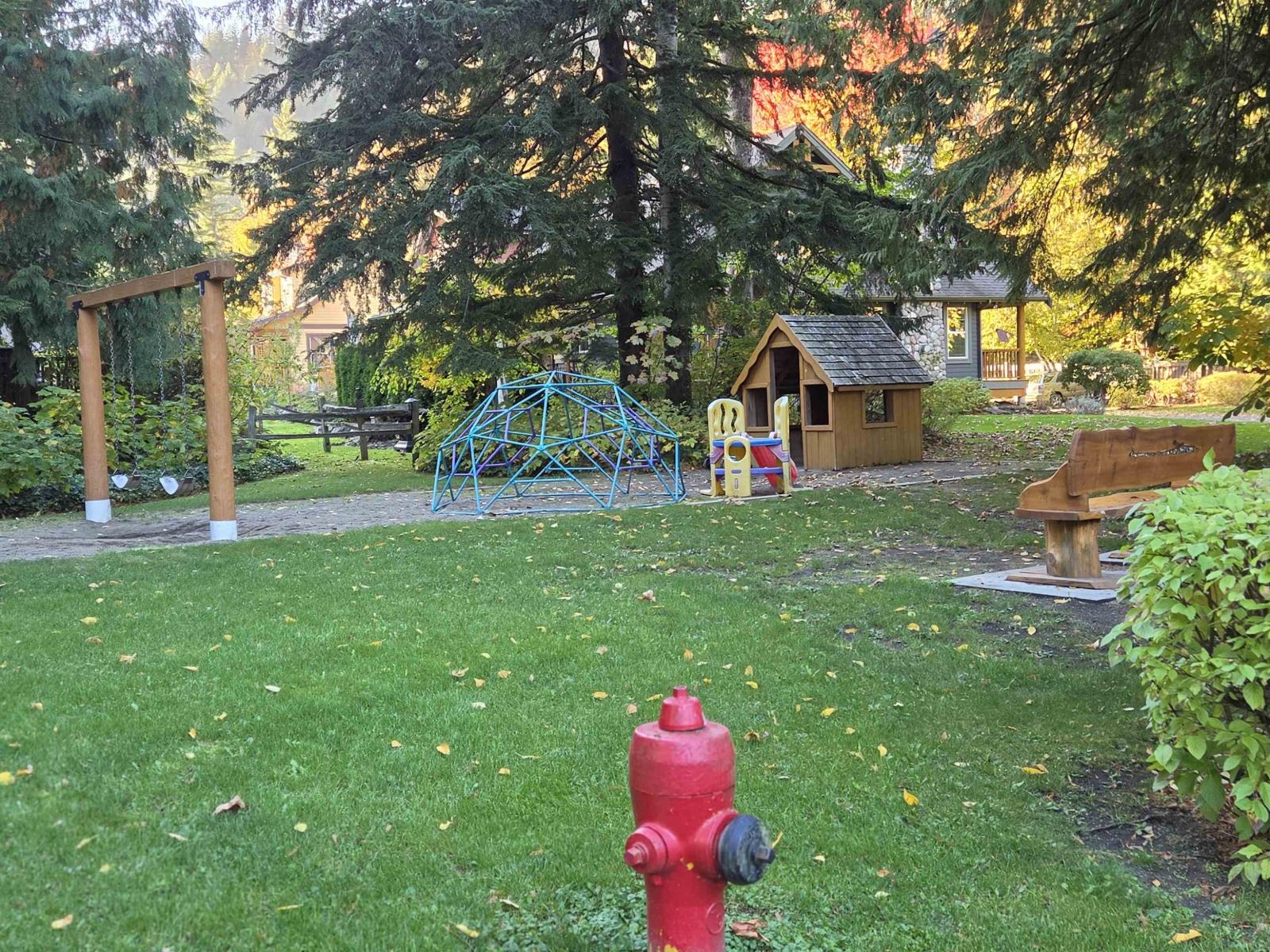 Photo of 1856 HUCKLEBERRY BEND, Cultus Lake South 21