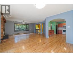 2455 Forest Drive, Blind Bay, BC V0E1H2 Photo 13