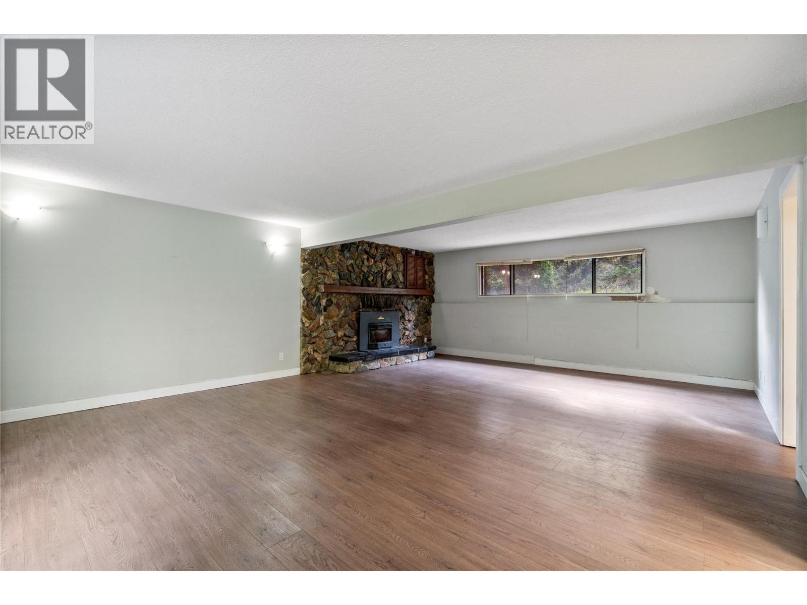 2455 Forest Drive - 52