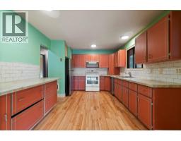 2455 Forest Drive, Blind Bay, BC V0E1H2 Photo 30