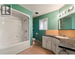 2455 Forest Drive, Blind Bay, BC V0E1H2 Photo 38