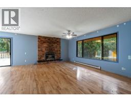 2455 Forest Drive, Blind Bay, BC V0E1H2 Photo 14