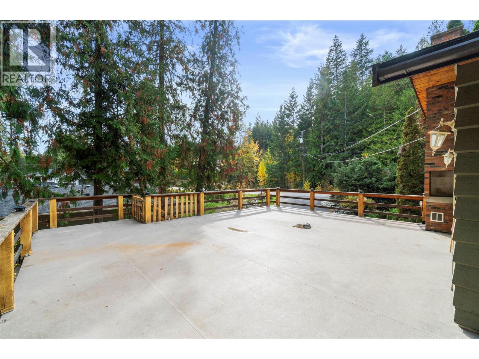  2455 Forest Drive, Blind Bay