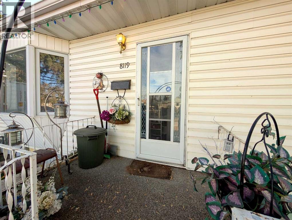 8119 34 Avenue NW - photo 8