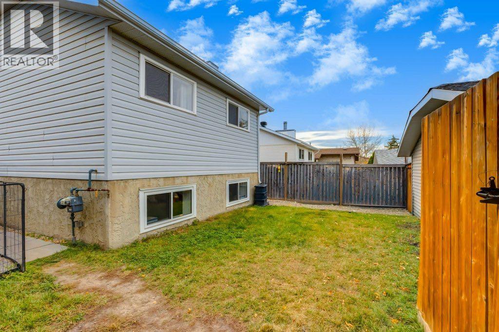 228 Deer Ridge Place SE photo 37