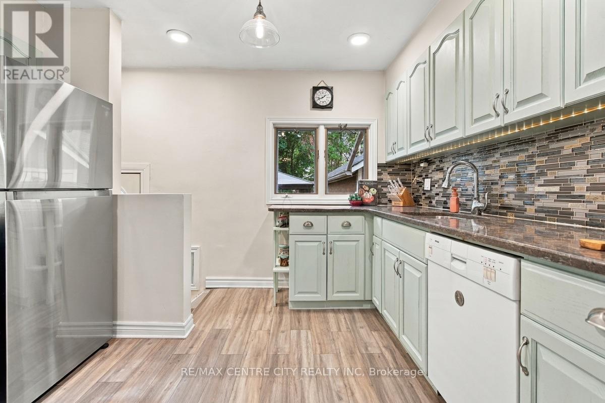 2 bedroom Single Family interior view, 649 Emery Street, London South (South G), Ontario