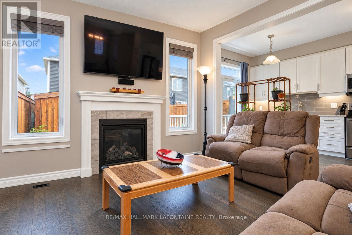Condos for Sale in Ottawa – 244 WILLOW ASTER CIRCLE, Ottawa – By Peter Sagos - Image 9