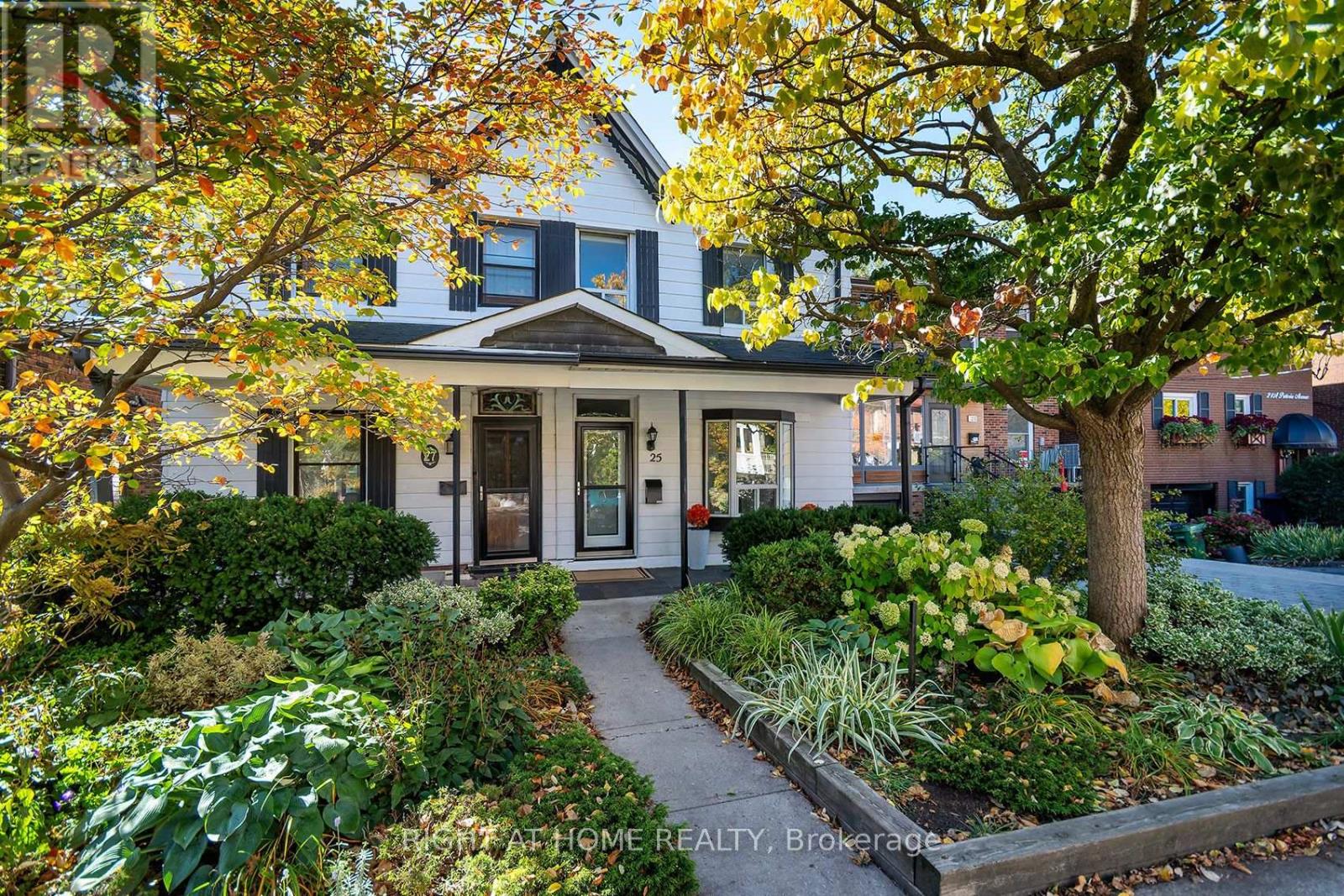 25 Pretoria Avenue, Toronto, ON photo 1