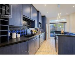 25 Pretoria Avenue, Toronto, ON M4K1T2 Photo 11