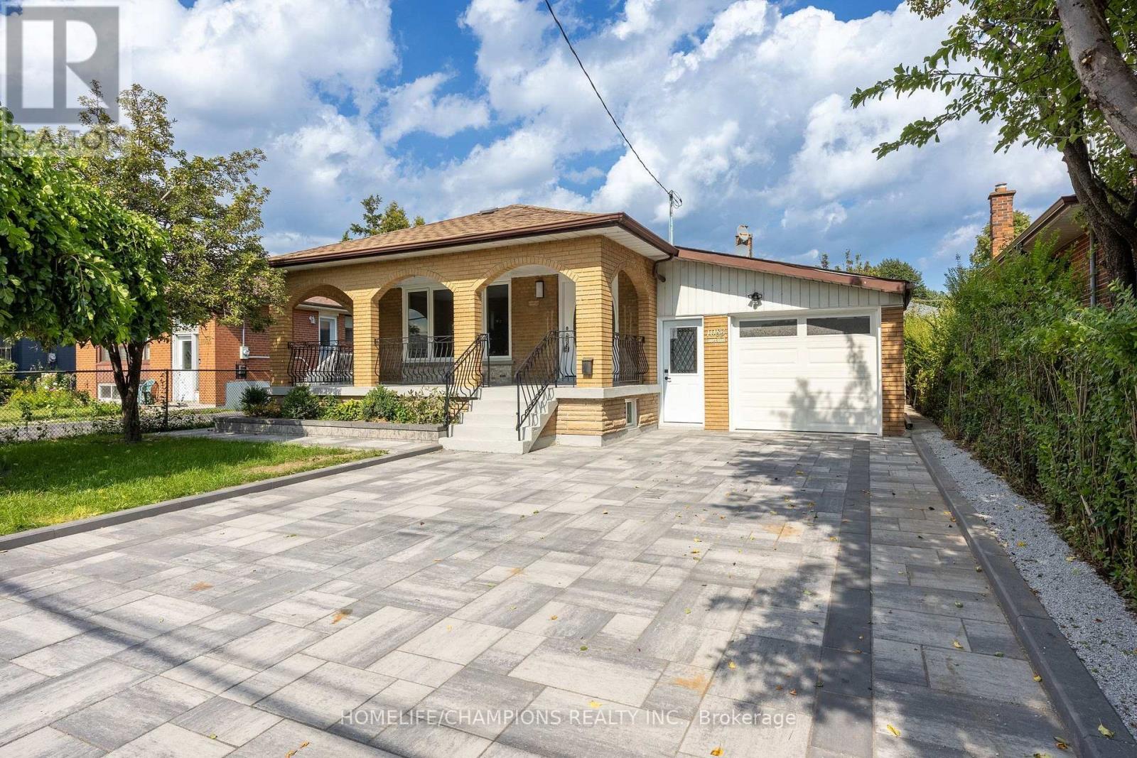 Photo of 1083 Birchmount Road