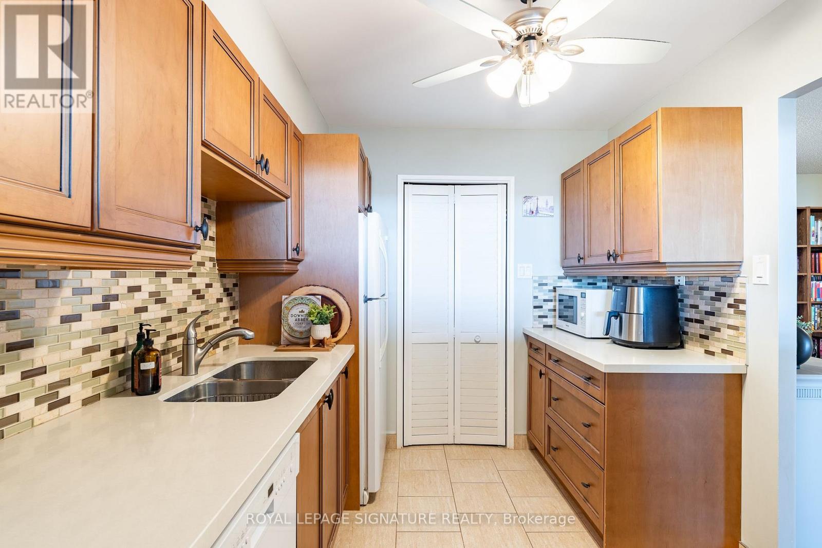 723- 1880 Valley Farm Road, Pickering, ON photo 12