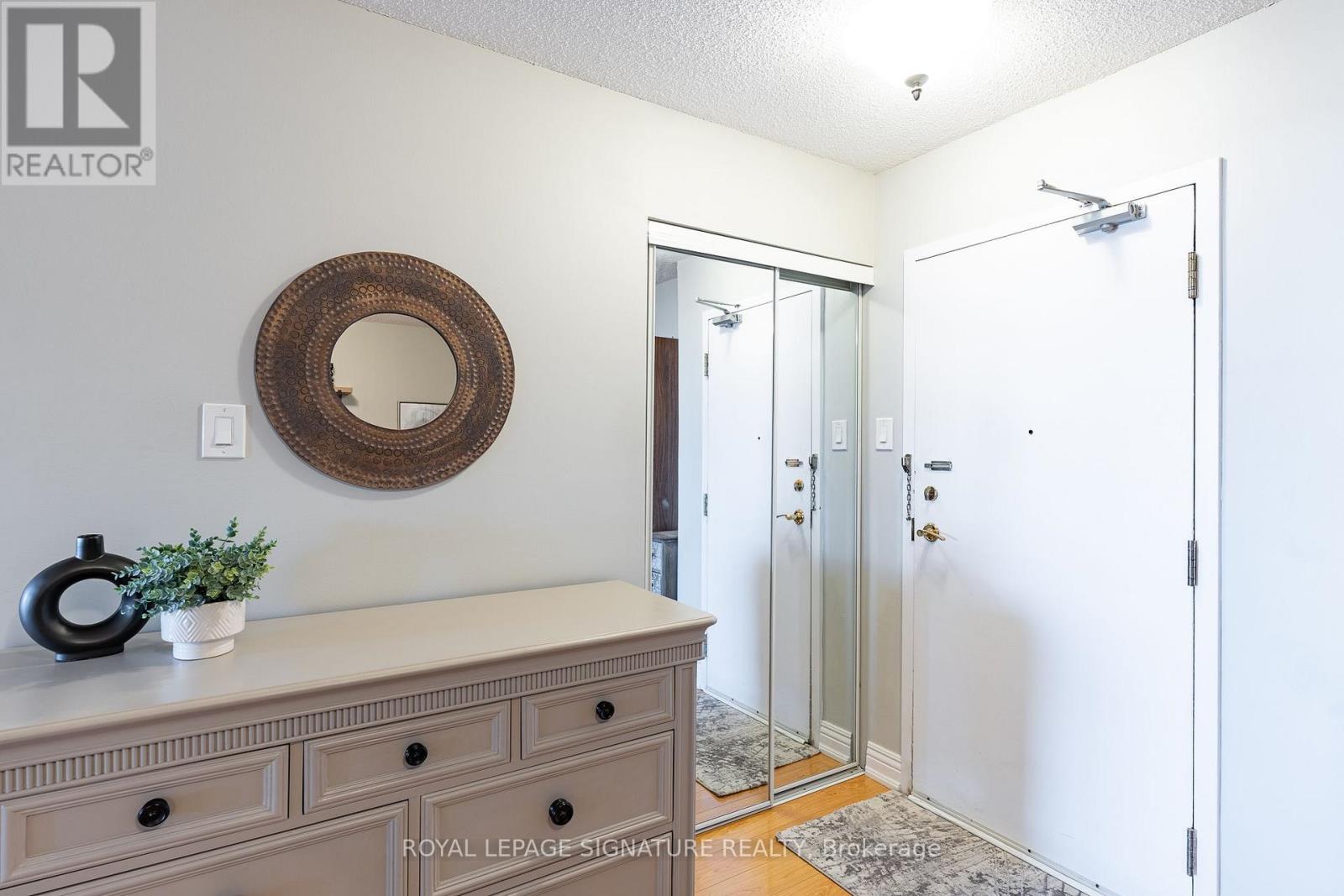 723- 1880 Valley Farm Road, Pickering, ON photo 3
