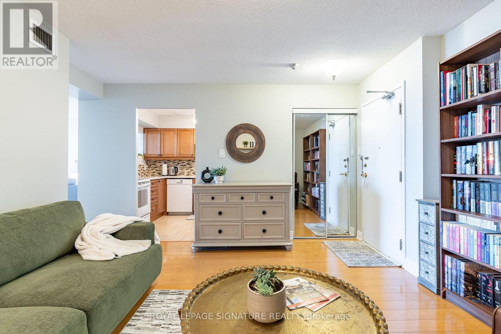723- 1880 Valley Farm Road, Pickering, ON photo 4