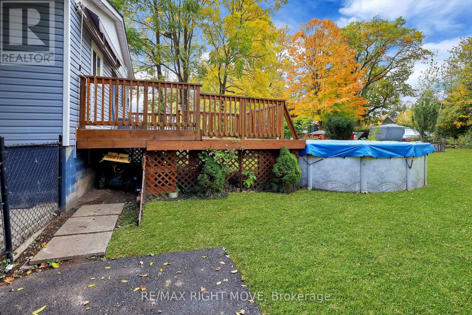 20 John Street, Severn, ON photo 5