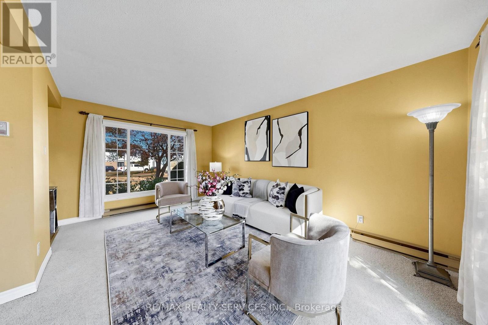 25 Jennifer Square, Brampton, ON photo 7