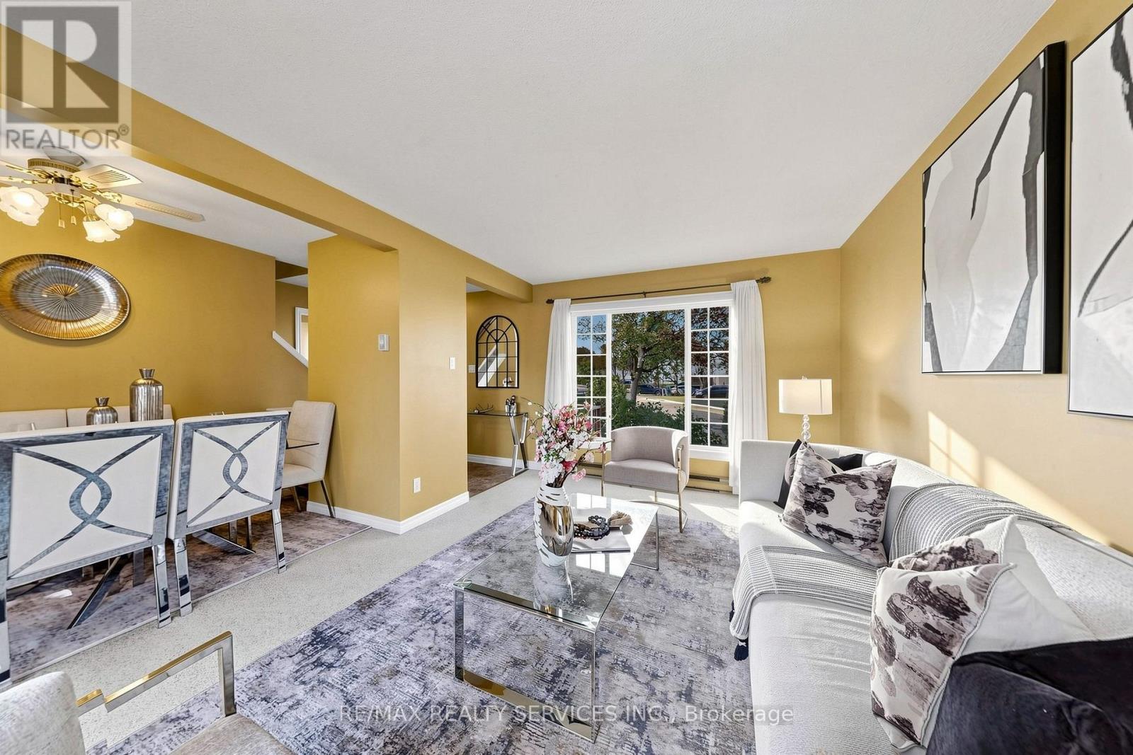 25 Jennifer Square, Brampton, ON photo 8