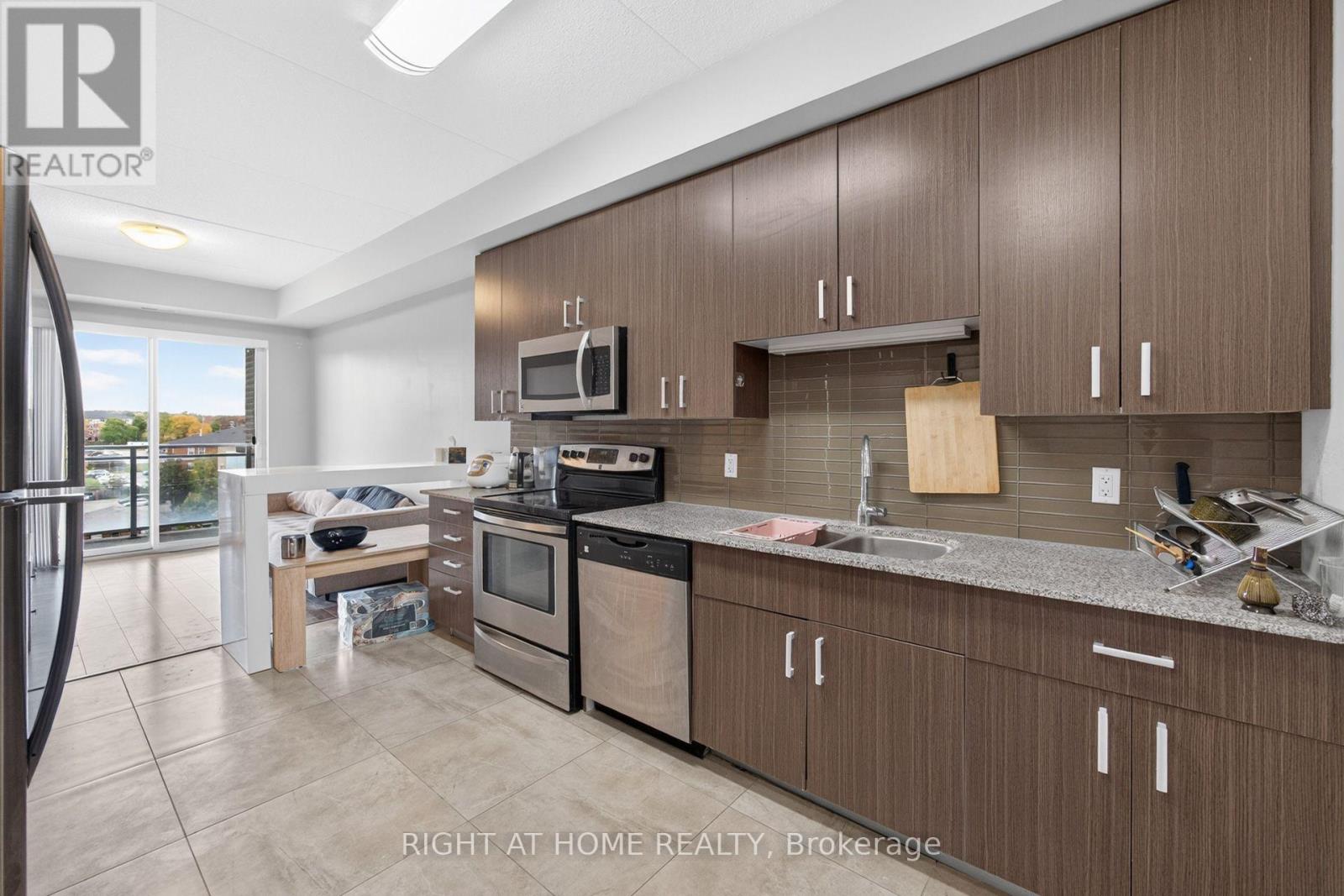 B508- 62 Balsam Street, Waterloo, ON photo 12