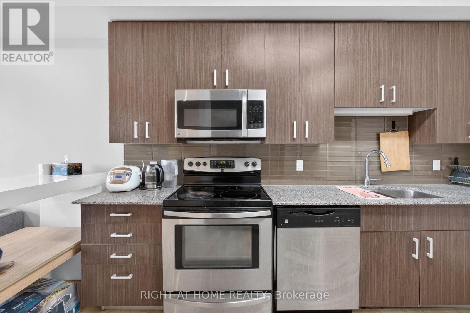B508- 62 Balsam Street, Waterloo, ON photo 17