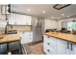 Den - 704 County Rd 15, Stone Mills, ON K0K3G0 Photo 6