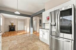 87 George Reshaur Bay, Winnipeg, MB R2C2P8 Photo 14