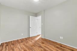 87 George Reshaur Bay, Winnipeg, MB R2C2P8 Photo 28