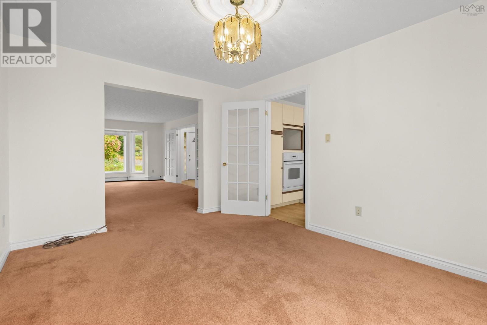 Property 10 of 51 of 173 Dempster Crescent