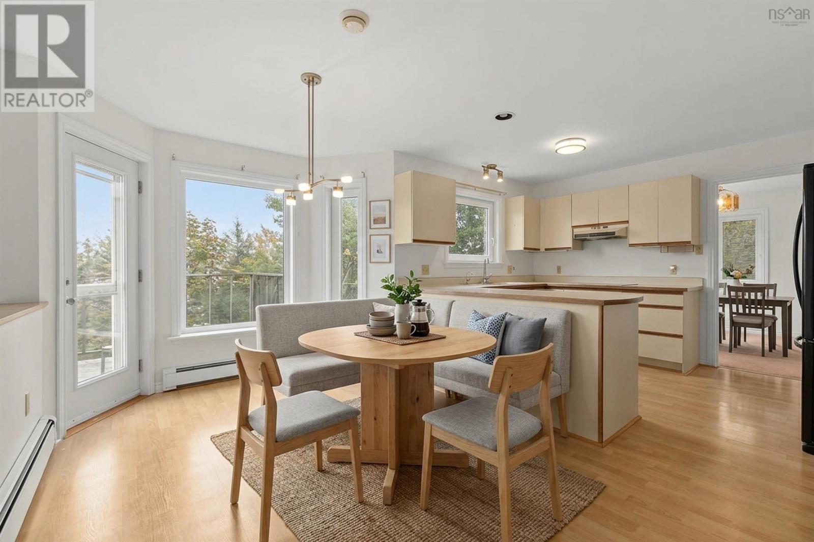 Property 15 of 51 of 173 Dempster Crescent