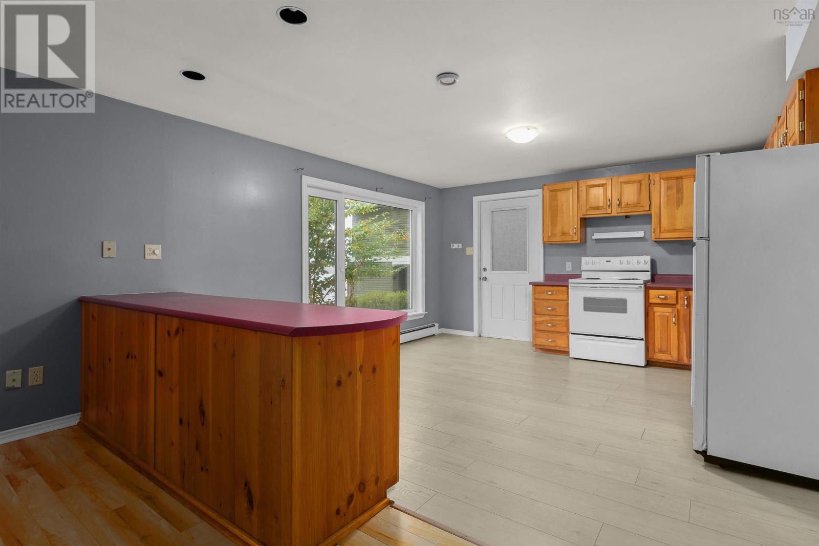 Property 36 of 51 of 173 Dempster Crescent