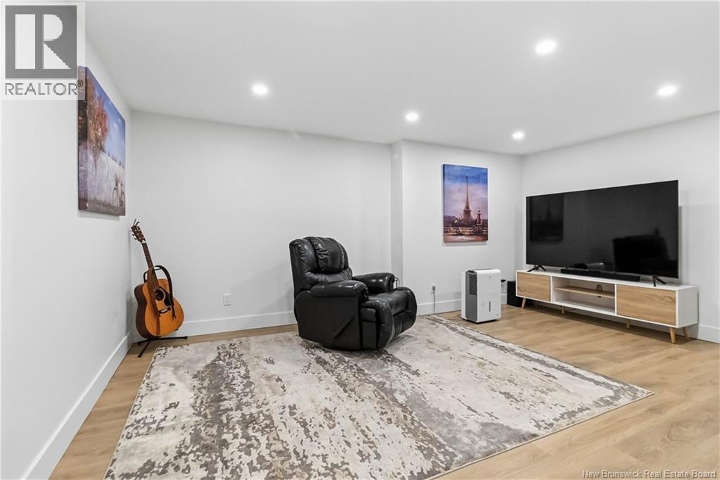 97 Lorette Street - Thumbnail 36