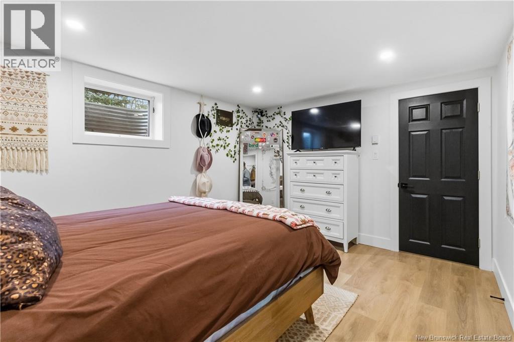 97 Lorette Street - Thumbnail 43