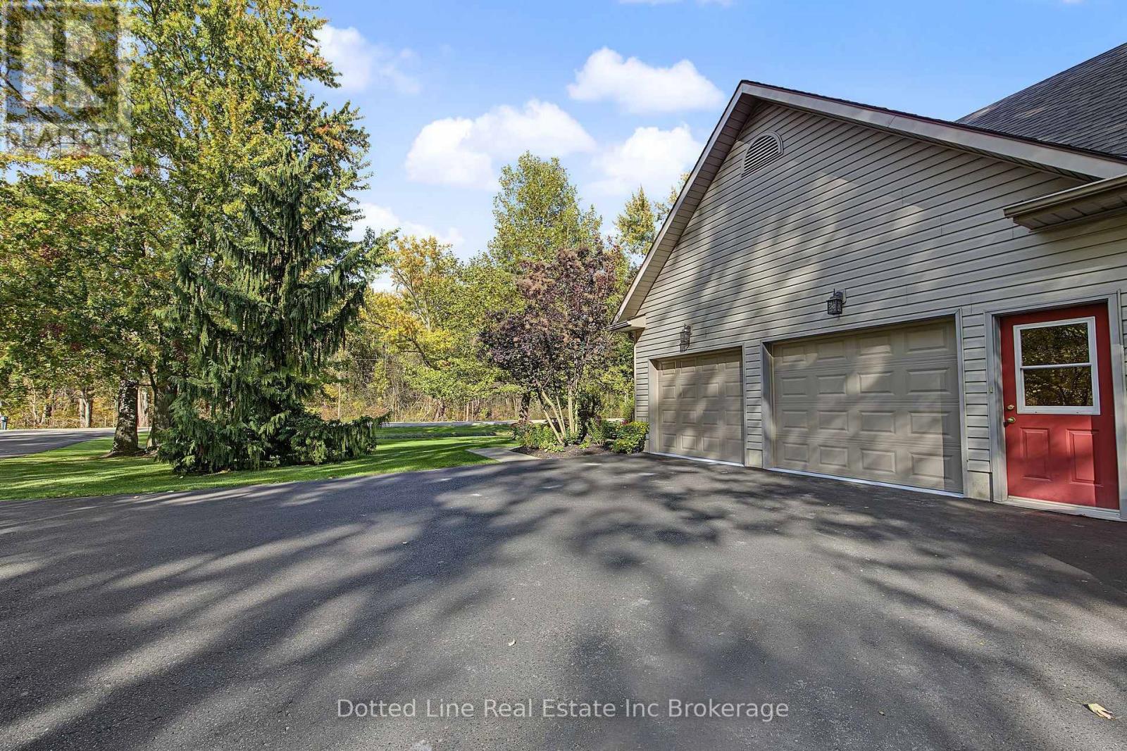 1324 MALL ROAD, photo 2