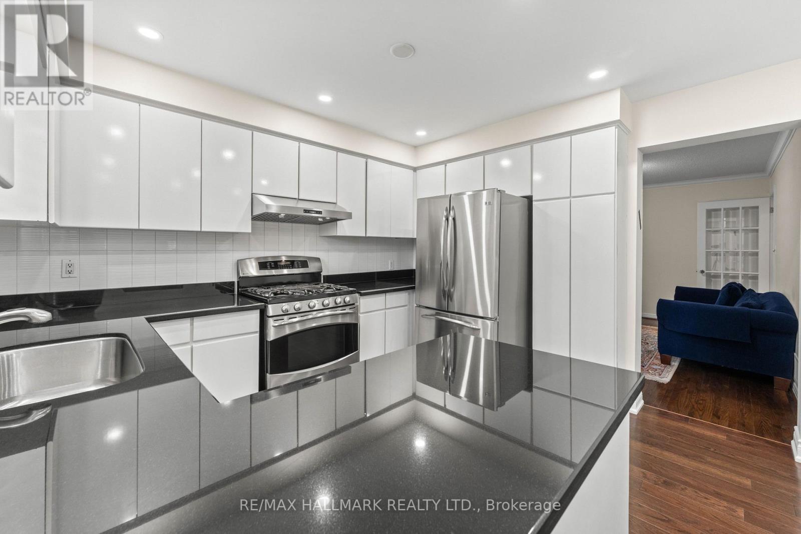 7 Charnwood Place, Markham, ON photo 21