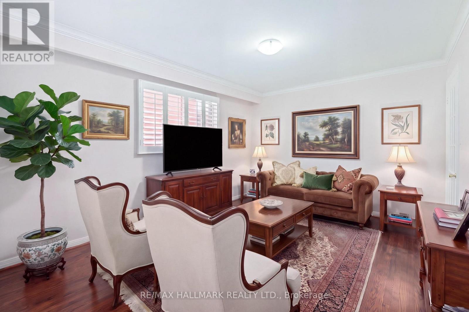 7 CHARNWOOD PLACE - 5