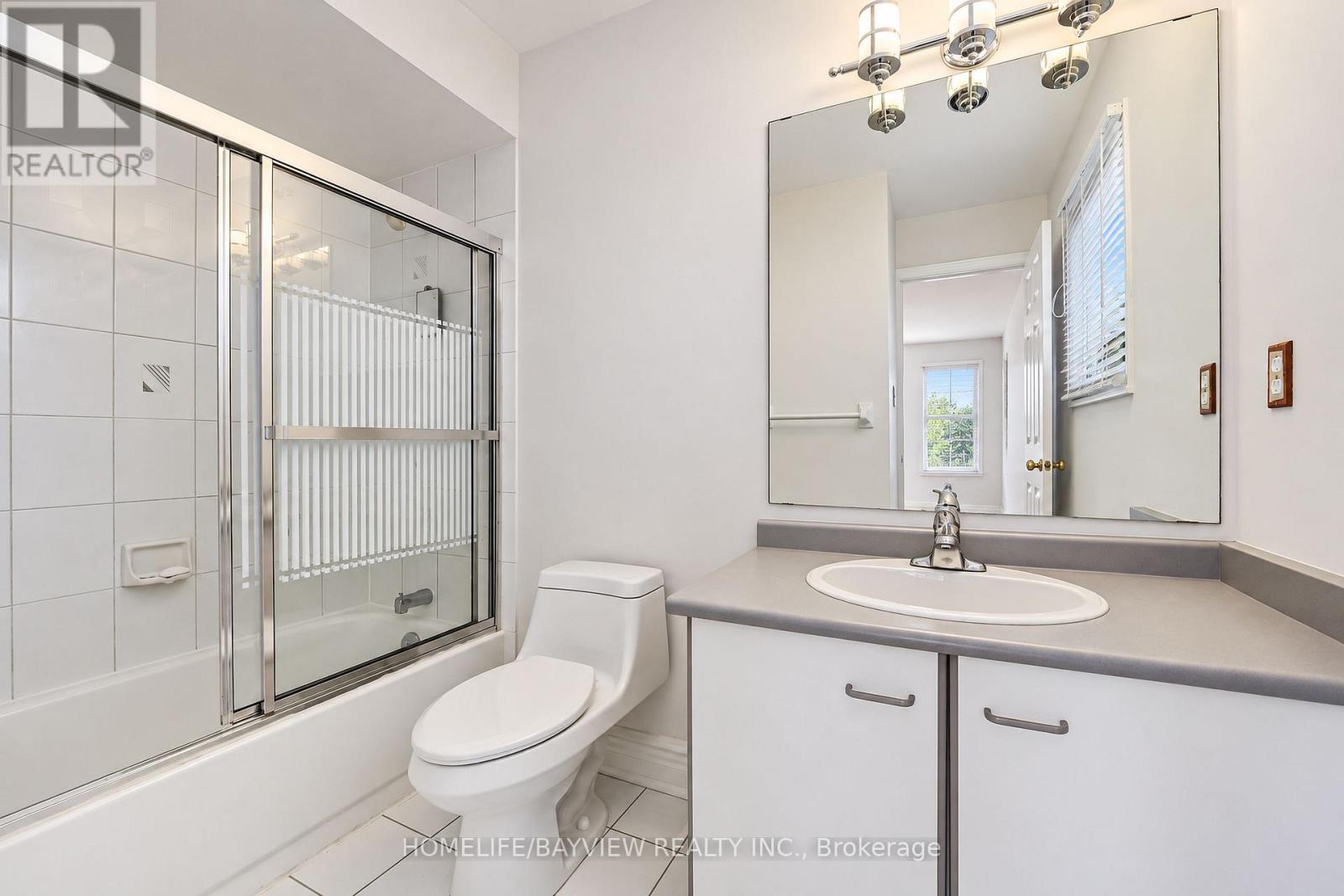 580 ELGIN MILLS ROAD W - 23