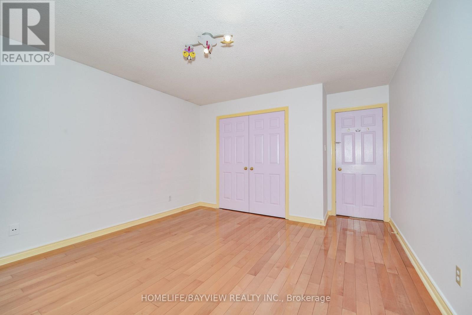 580 ELGIN MILLS ROAD W - 29