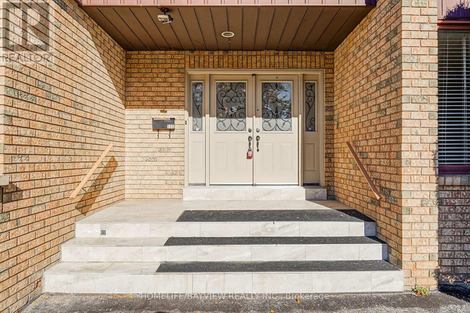 580 Elgin Mills Road West, Richmond Hill, ON photo 3