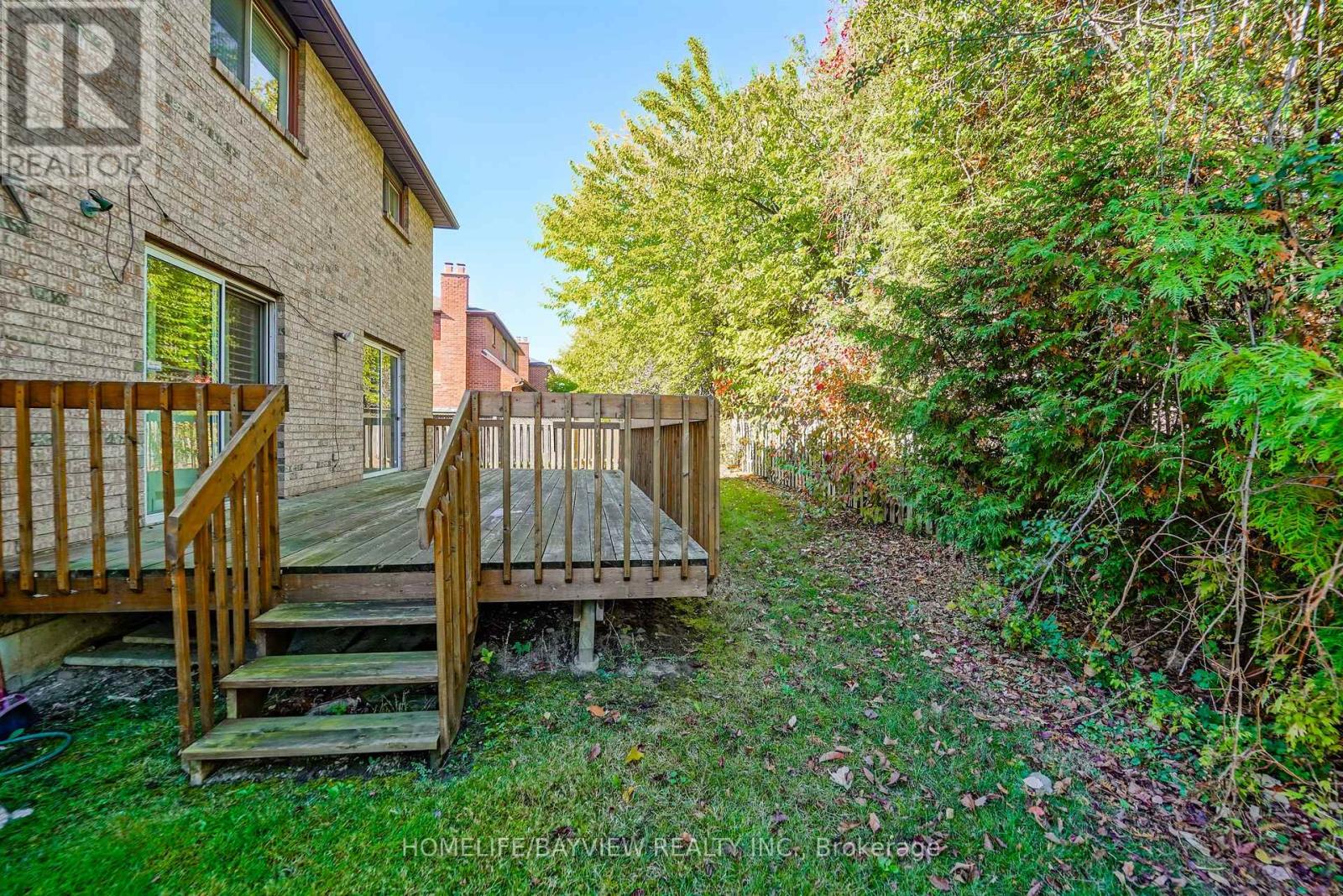 580 ELGIN MILLS ROAD W - 43