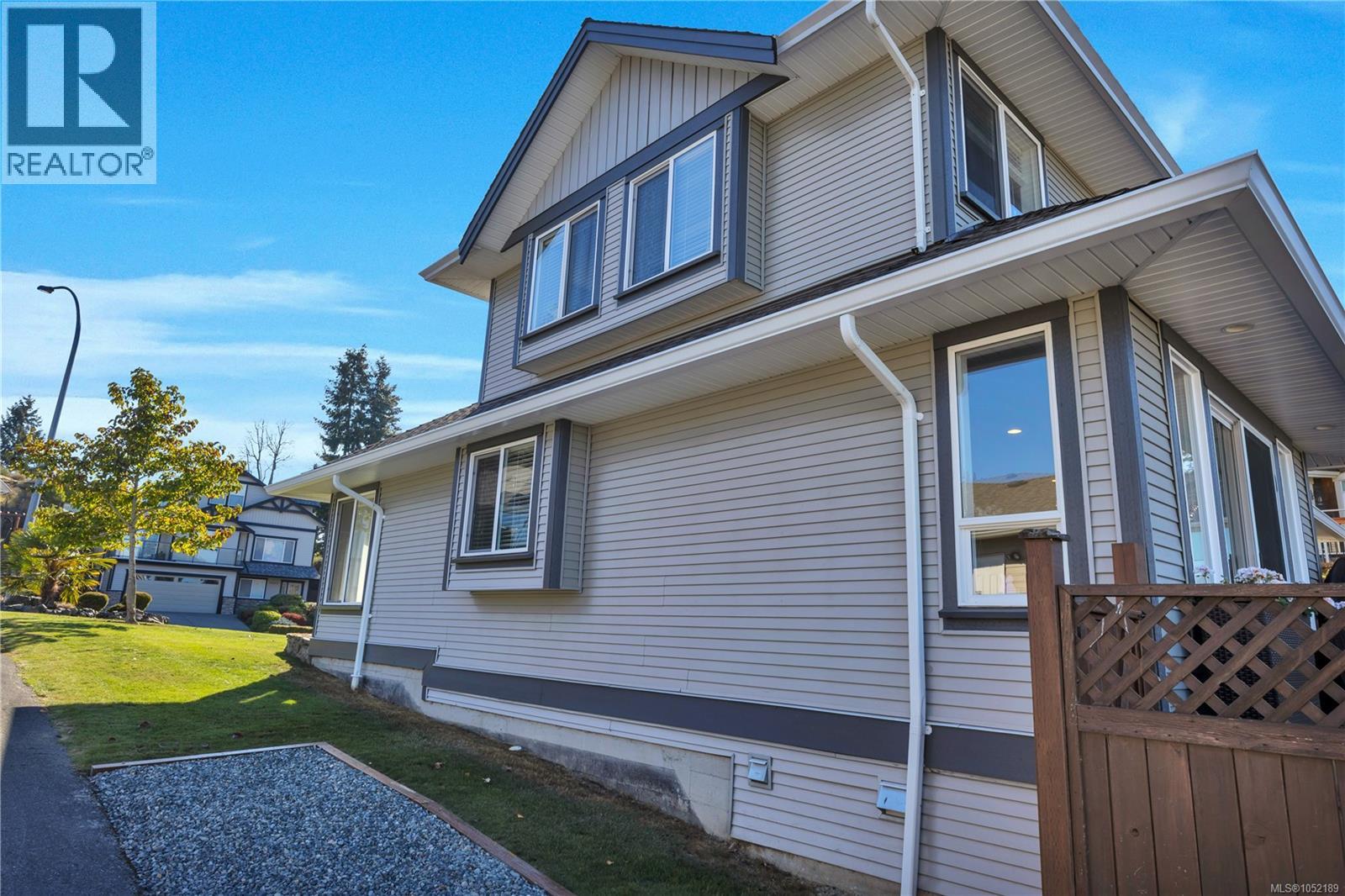5534 Cliffside Rd, Nanaimo - Image 1