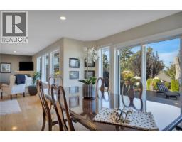 Dining room - 5534 Cliffside Rd, Nanaimo, BC V9T6R3 Photo 6