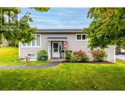 11 Irving Drive