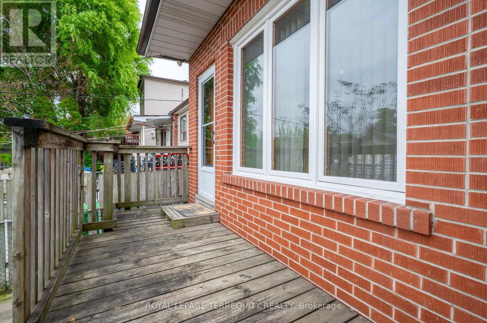 209 Caledonia Road, Toronto, ON photo 27