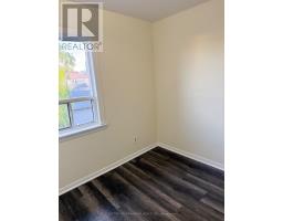 241 Dunraven Drive, Toronto, ON M6M1H8 Photo 22